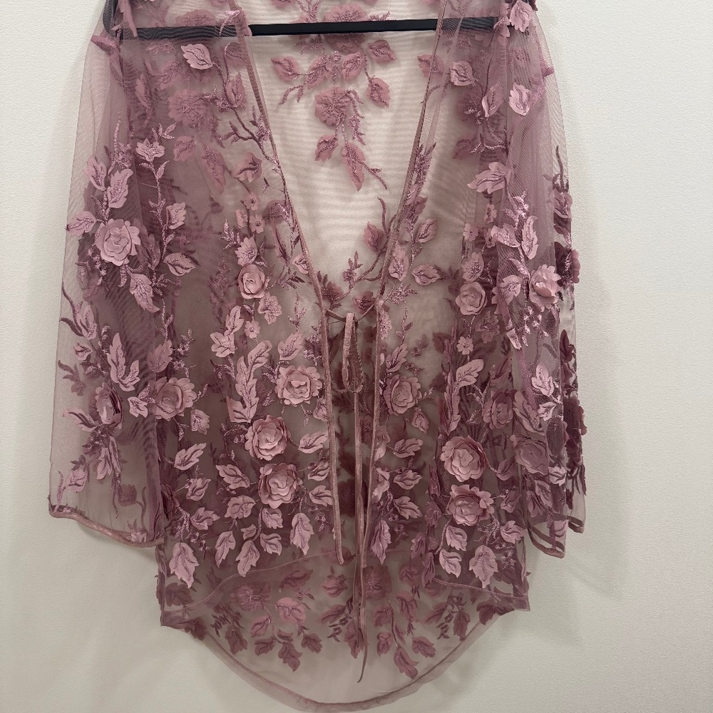 Gorgeous Pellone Rose Coverlette - image 1